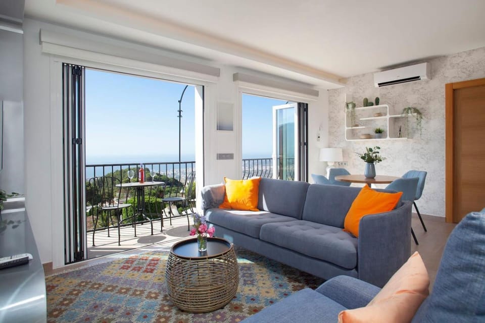 Luxury sea view apartment & pool Apartment in Mijas