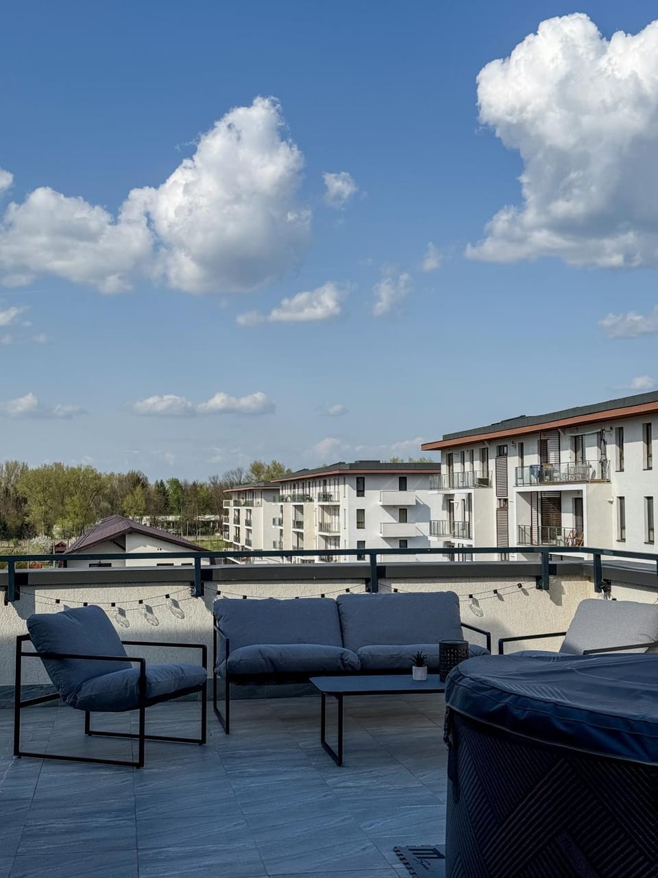 Skylark - Monaco Penthouse with Jacuzzi & Panoramic View Apartment in Brasov