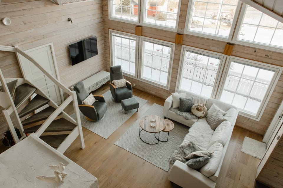 Communal lounge/ TV room, TV and multimedia, Living room, Seating area