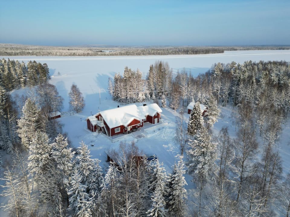 Property building, Day, Natural landscape, Bird's eye view, Winter, Beach