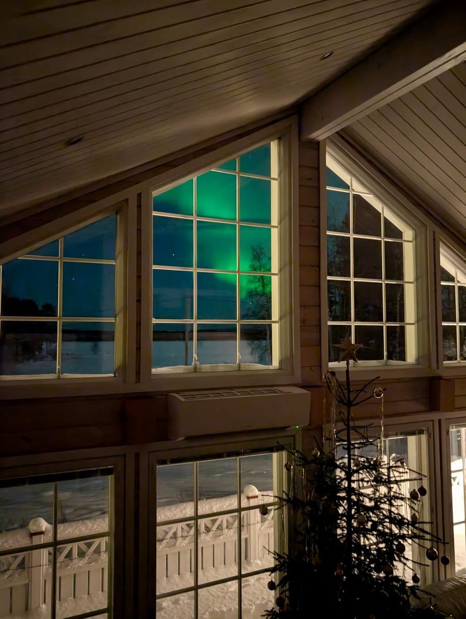 Night, Neighbourhood, Natural landscape, View (from property/room), Living room, Seating area, Lake view, Lake view