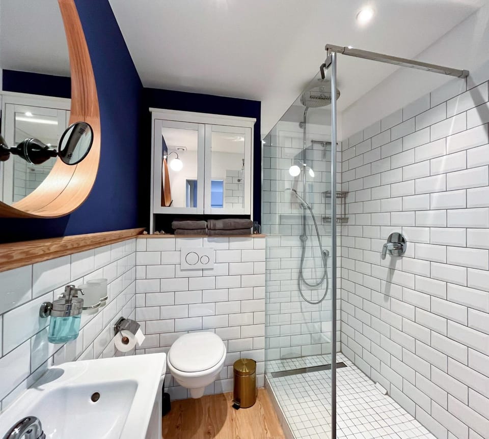 Shower, Toilet, Bathroom