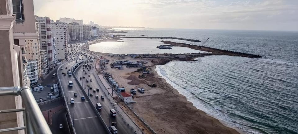 Neighbourhood, Natural landscape, Sea view, Street view