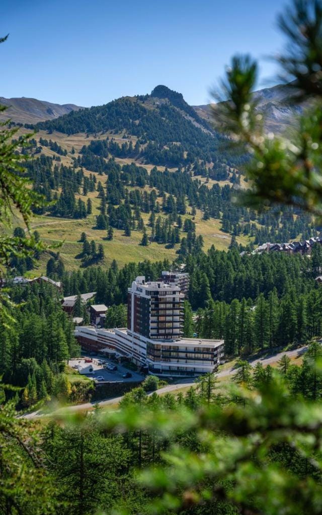Nearby landmark, Natural landscape, Mountain view