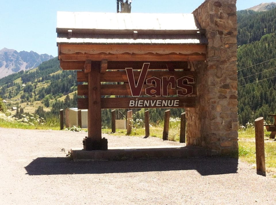 Exceptionnel - Au pied des montagnes & Départ de randos direct - PELVOUX II - VARS Apartment in Piedmont