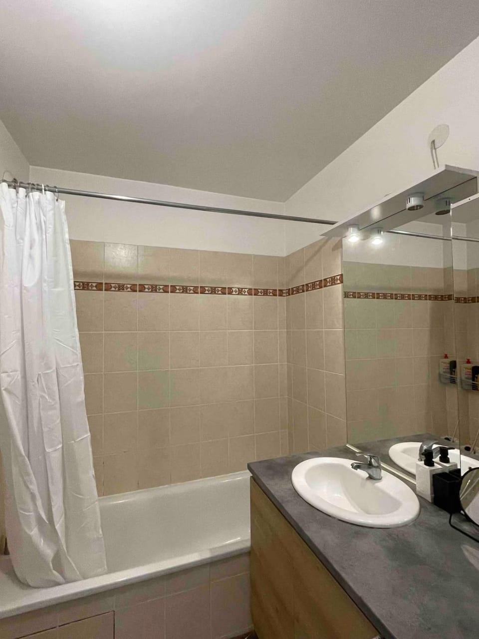 Appartement calme et moderne près de Toulouse Vacation rental in Occitanie