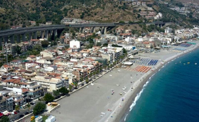 Perla de Mar a 20m dalla spiaggia Apartment in Letojanni