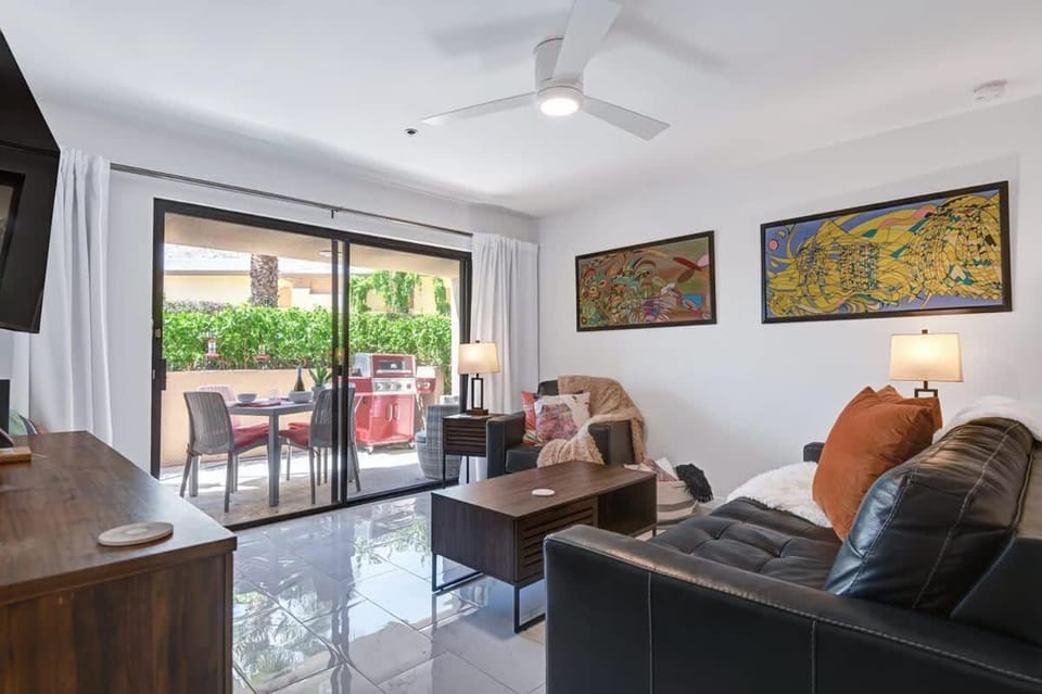 Modern Plaza Villas Oasis - Alice Lodging House in Palm Springs