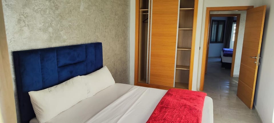 Bed, Photo of the whole room, Bedroom, wardrobe