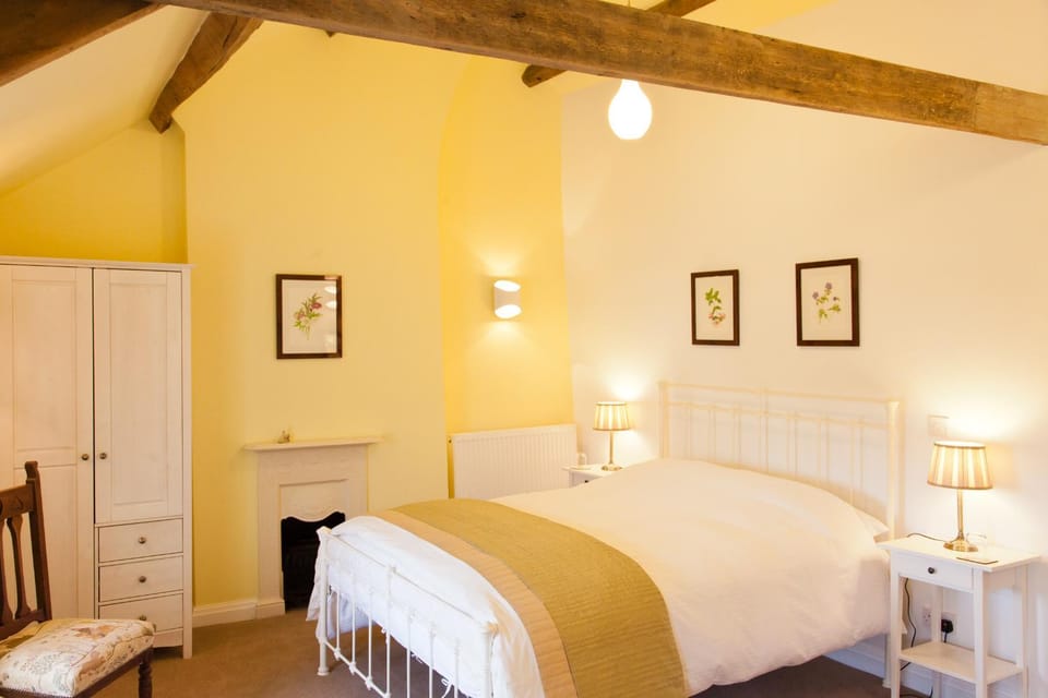Photo of the whole room, Decorative detail, Bedroom