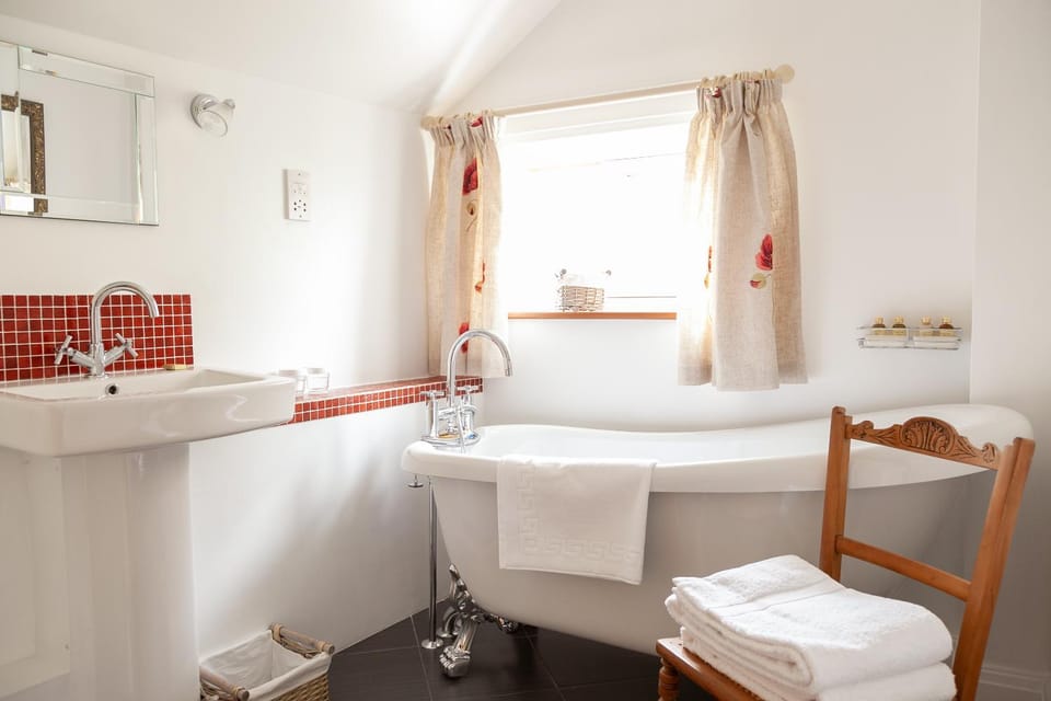 Toilet, Bathroom, Bath, towels