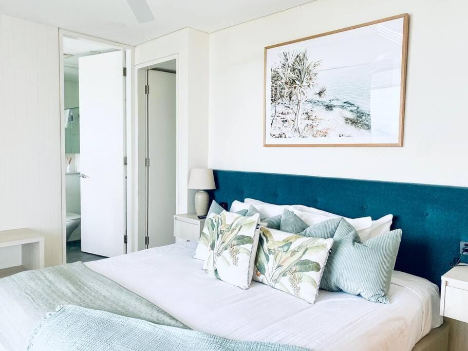 Deluxe Noosa Penthouse with 5-Star Views Apartment in Noosa Heads