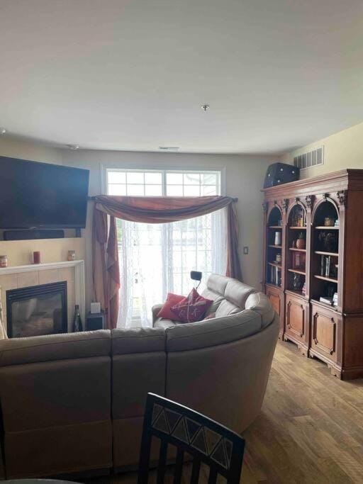 Library, Living room, flat iron