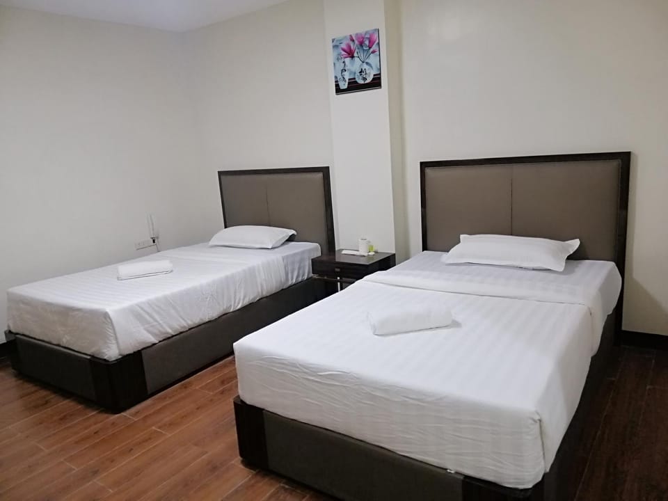 Bed, towels