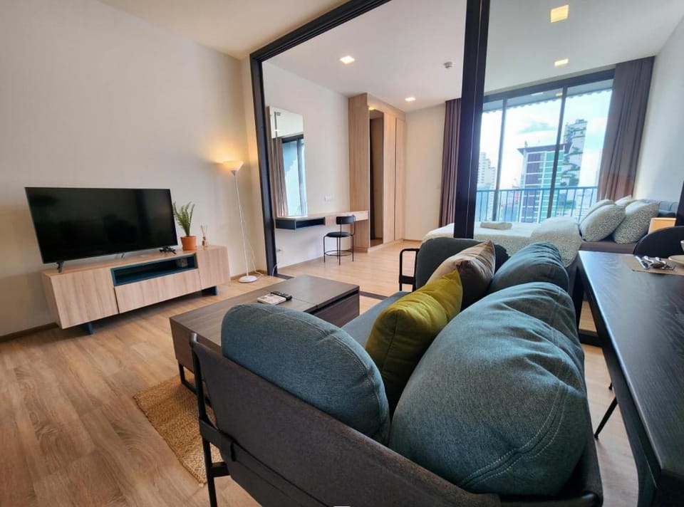 Communal lounge/ TV room, TV and multimedia, Living room, Seating area