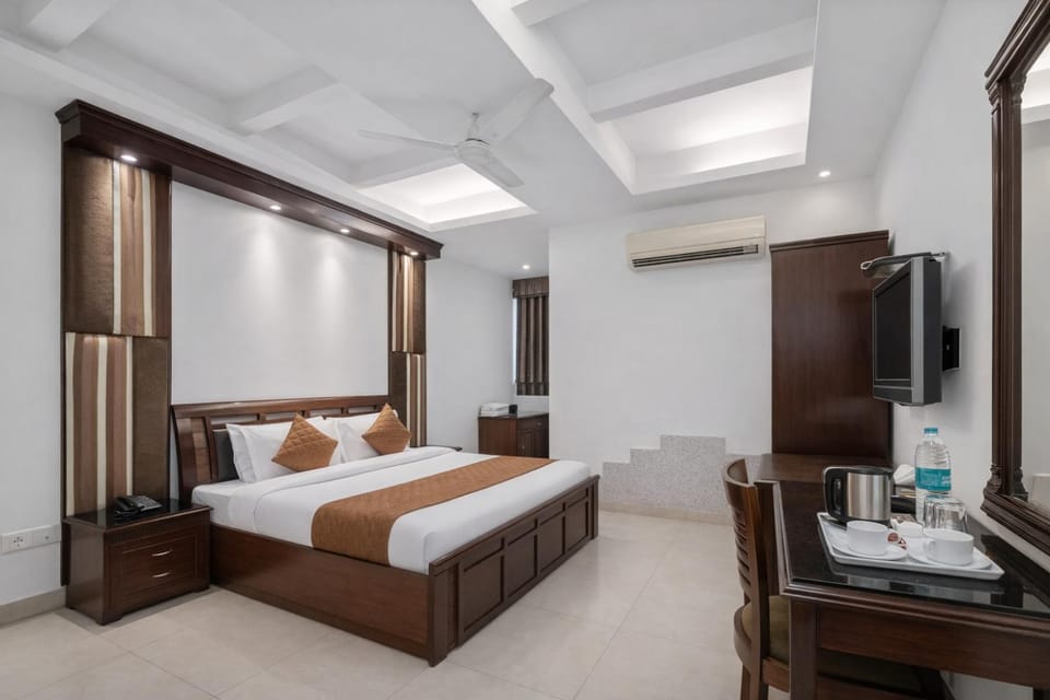 Hotel Clark Height Hotel in New Delhi