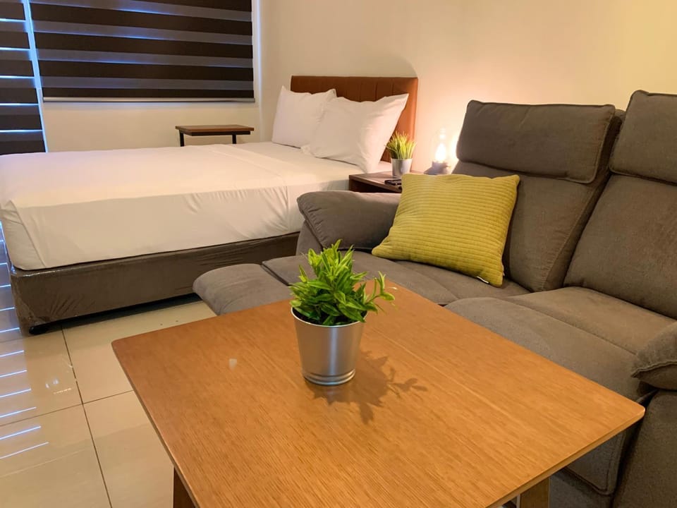 Bed, Living room