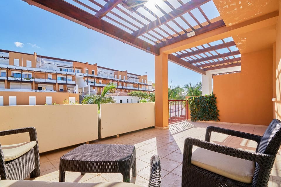 View (from property/room), Balcony/Terrace