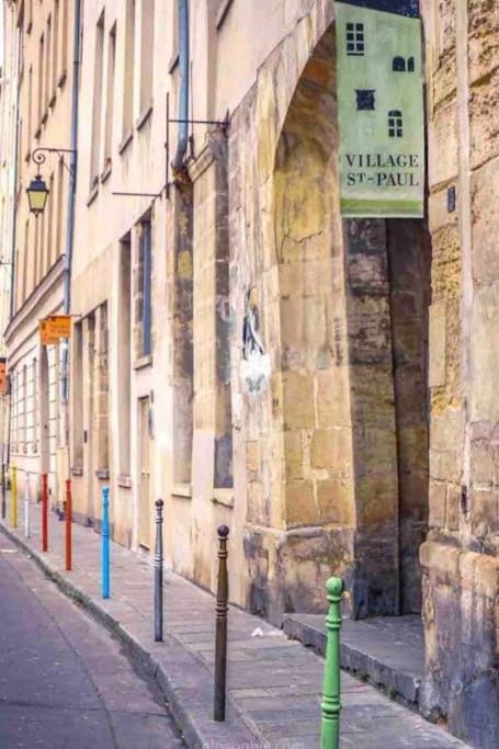 Chez Gustave: CLIM Calm,Saint Paul Marais, 2Guests Apartment in Paris