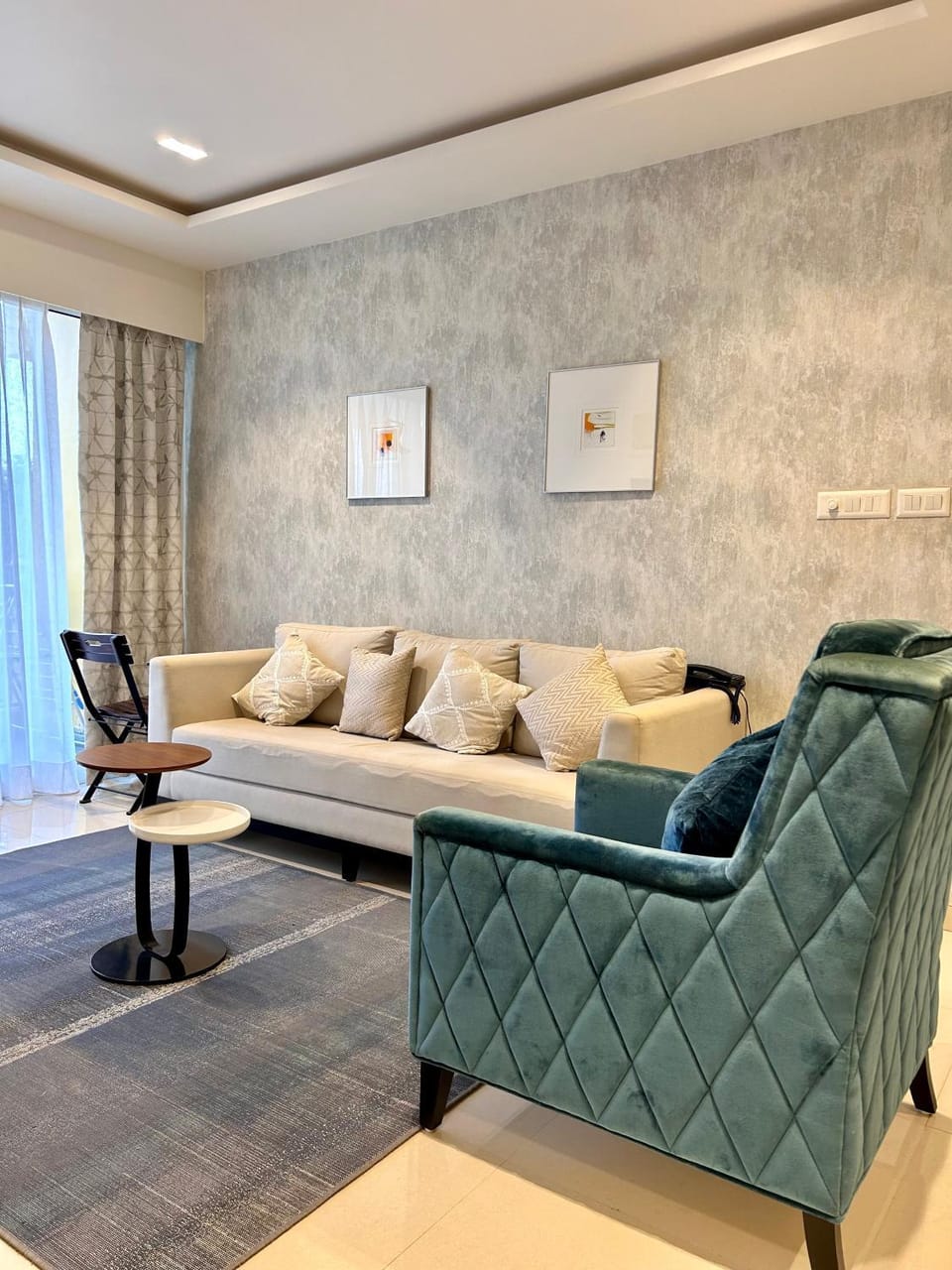 Living room, Seating area