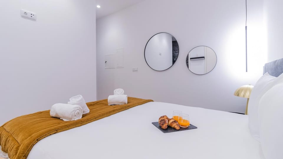 Luxury Oasis in Bonfim by LovelyStay Apartment in Porto