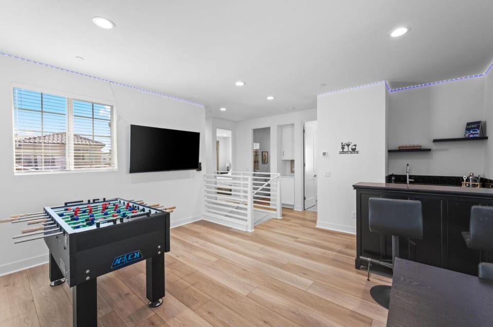 Desert Siesta Game Room Fire Pit EV Charger Dog Friendly House in La Quinta