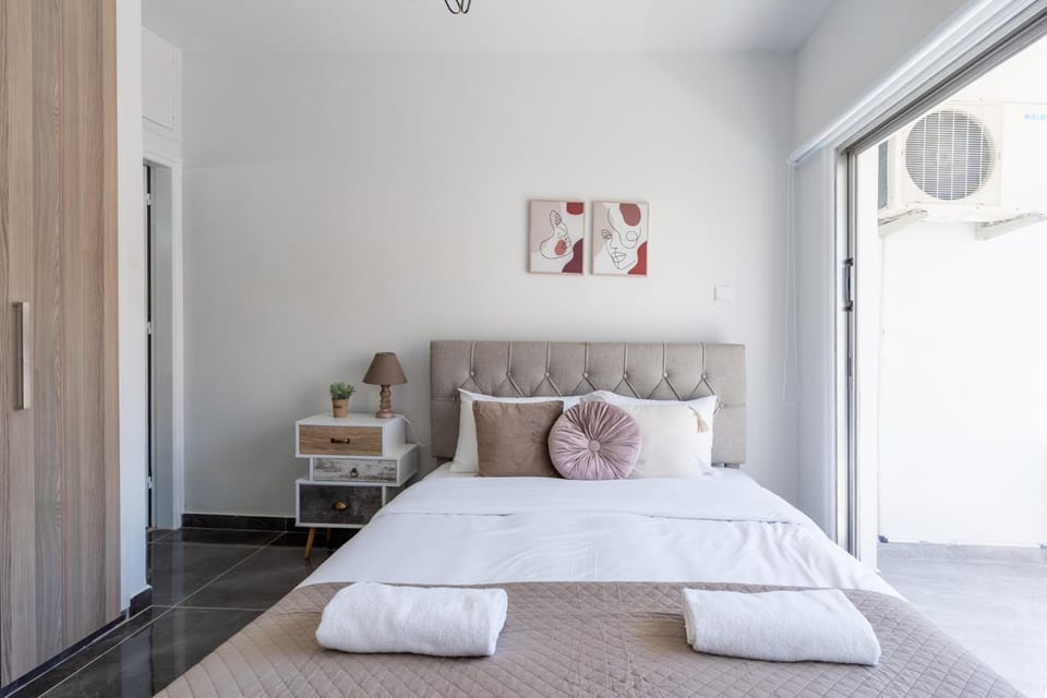Powder’s 1-Bedroom Retreat in Mackenzy, Larnaca Apartment in Larnaca