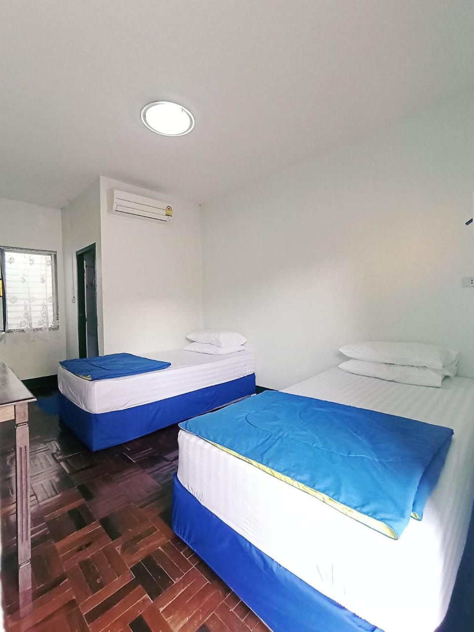 Massage, Photo of the whole room, Bedroom, air conditioner