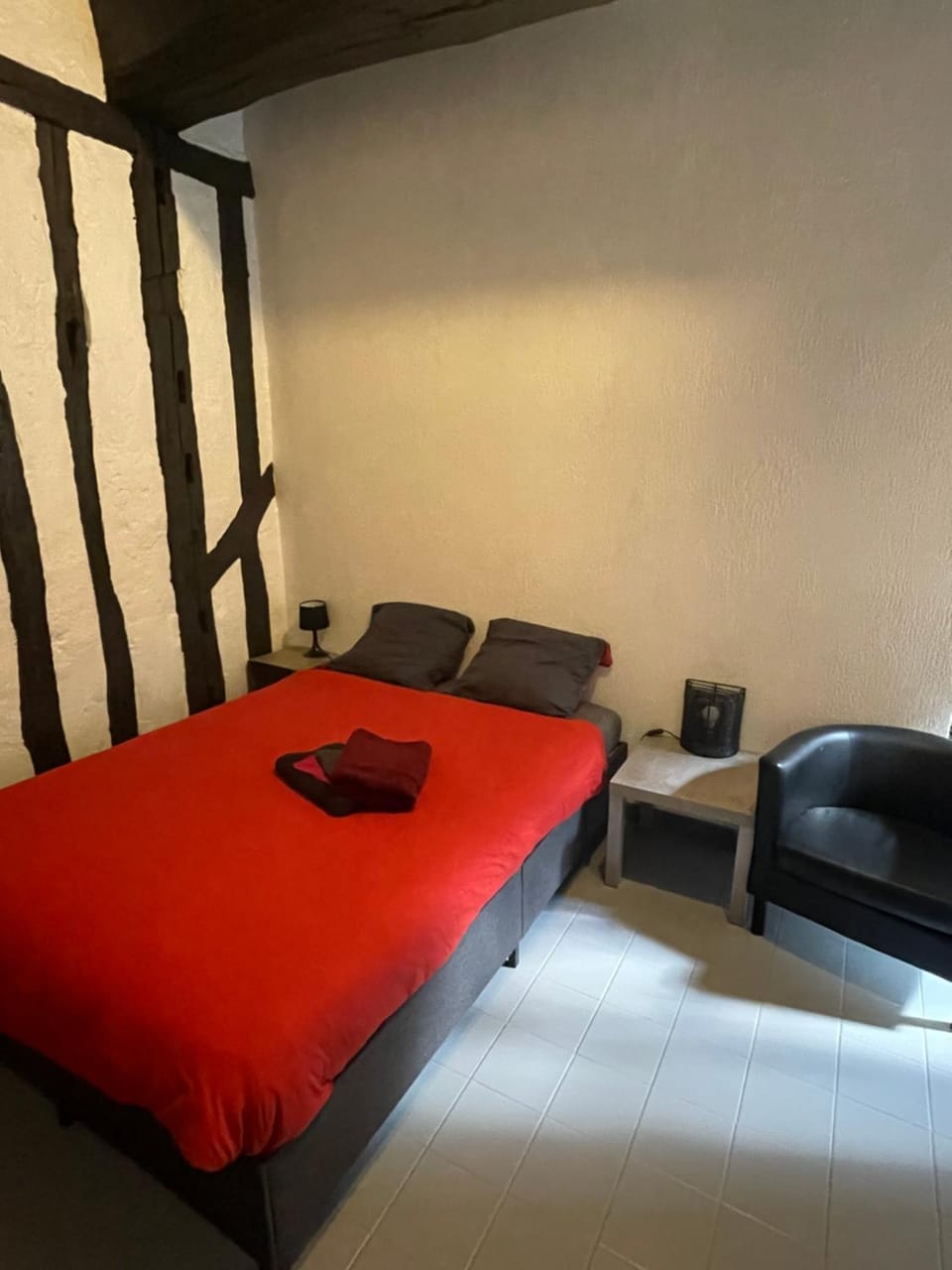 Le Mustang Internet Fibre Netflix Apartment in Bourgogne-Franche-Comté