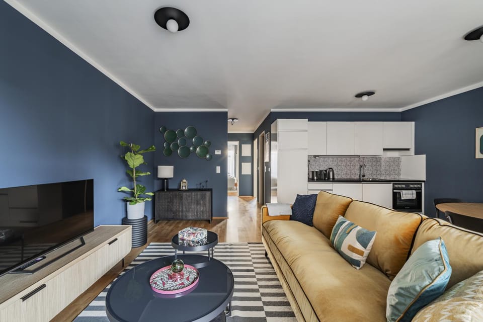 Communal lounge/ TV room, TV and multimedia, Kitchen or kitchenette, Living room, Seating area, Dining area, Evening entertainment, pet friendly, stove