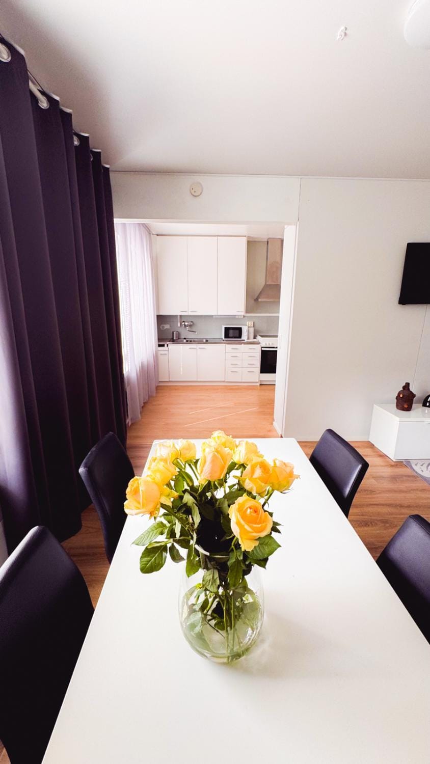 Kitchen or kitchenette, Living room, Photo of the whole room, Seating area, Dining area