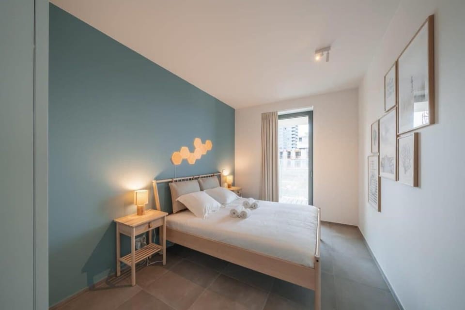 Casiola - Modern new apartment with pool access and parking Apartment in Ostend