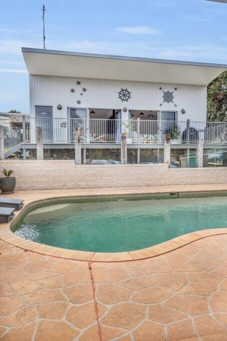 Property building, Pool view, Swimming pool