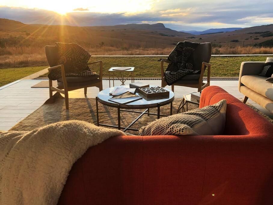 Patio, Mountain view