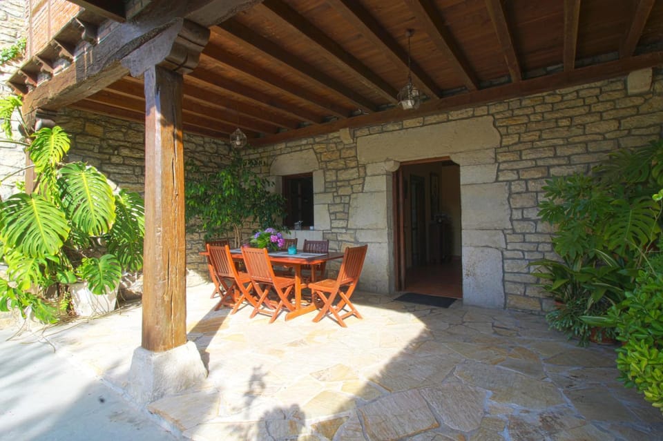 Day, Garden, Dining area, Garden view