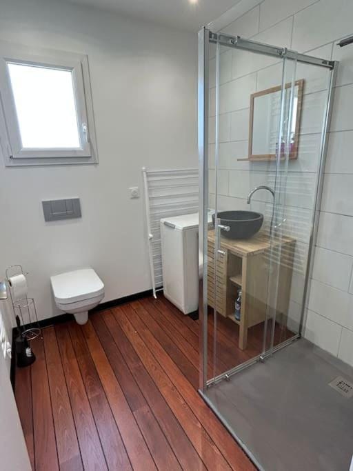 Shower, Toilet, Bathroom