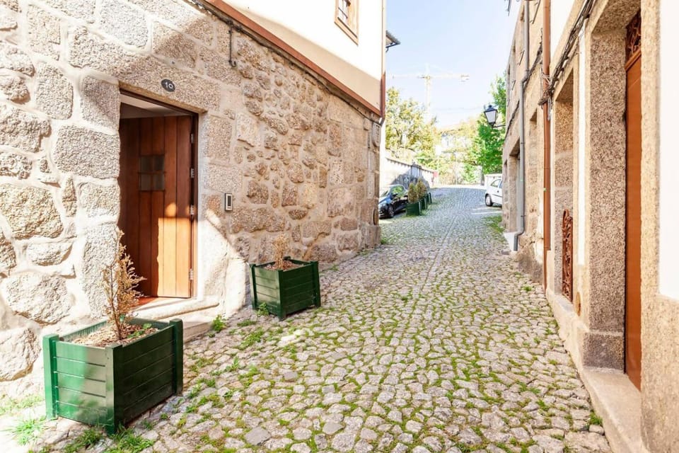 Property building, Street view