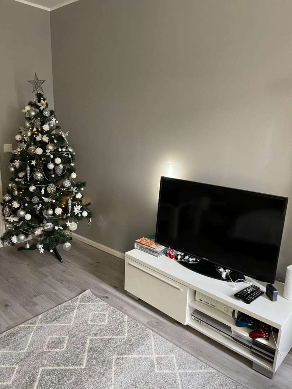 Communal lounge/ TV room