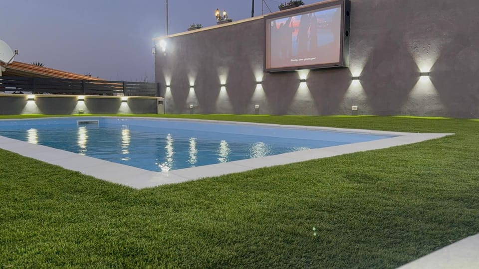 Property building, Swimming pool