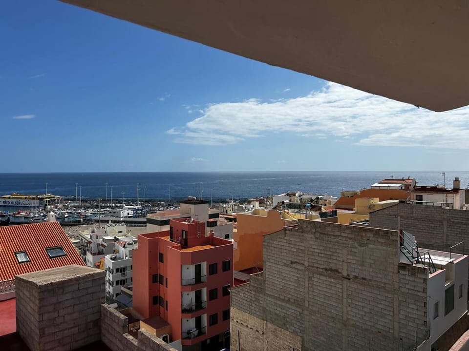 Vista Mar y piscina climatizada Apartment in Los Cristianos