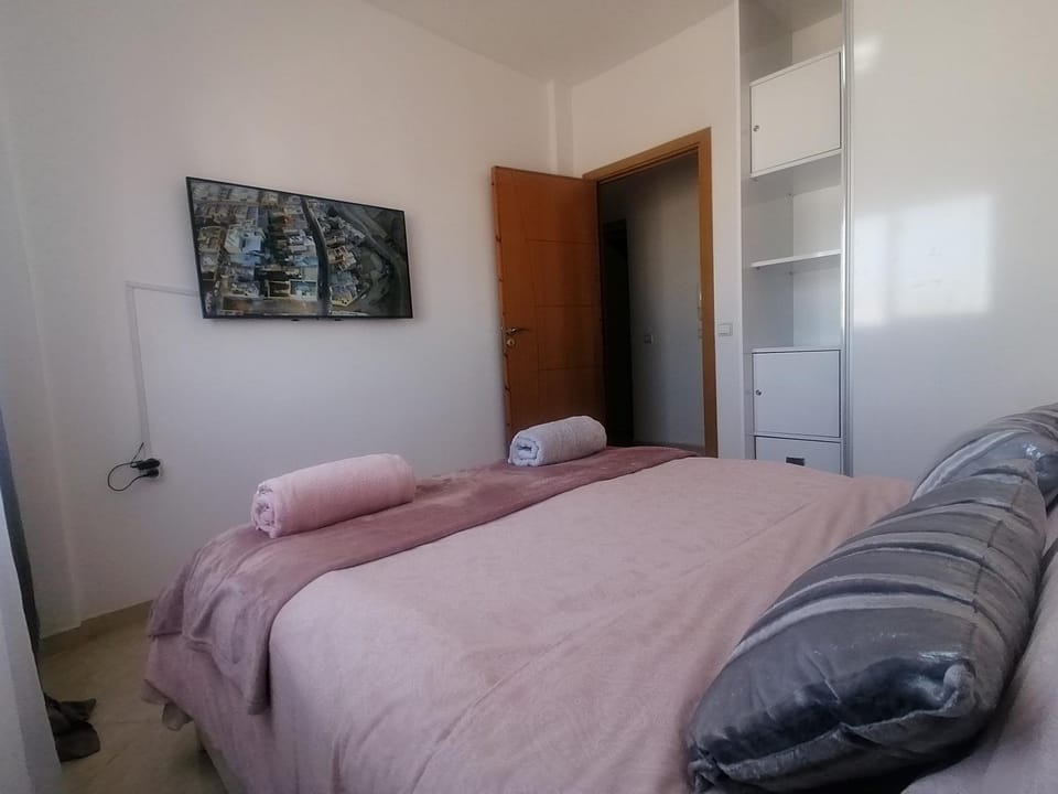 Bed, Photo of the whole room, Bedroom, towels, wardrobe