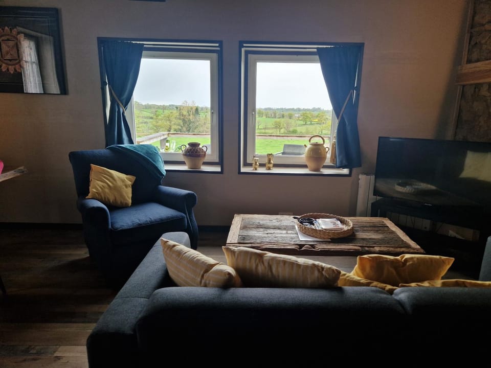Gite La Maison Des Trois Grands Apartment in Nouvelle-Aquitaine