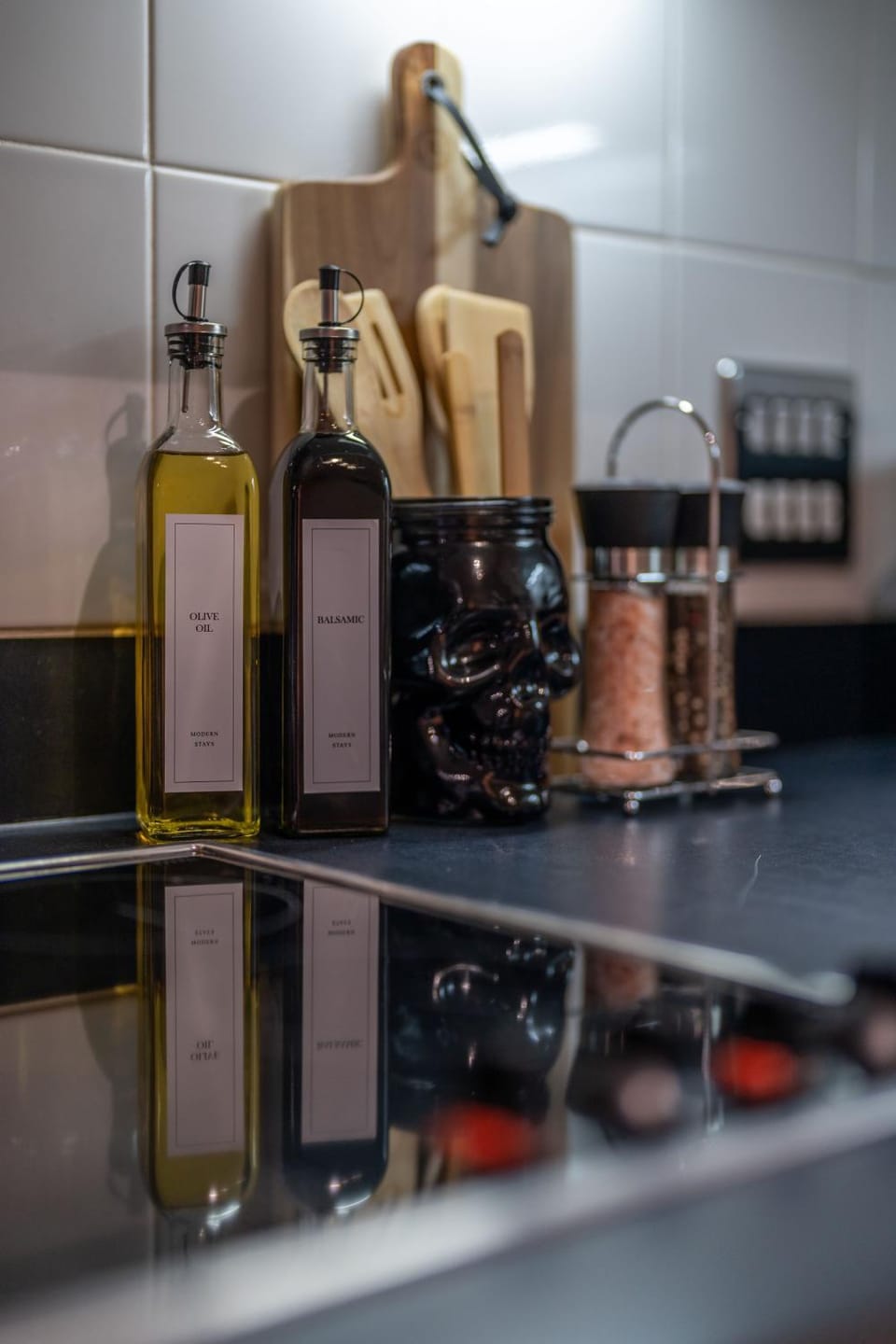 Kitchen or kitchenette, Decorative detail, Decorative detail, stove, stove, kitchen, kitchen