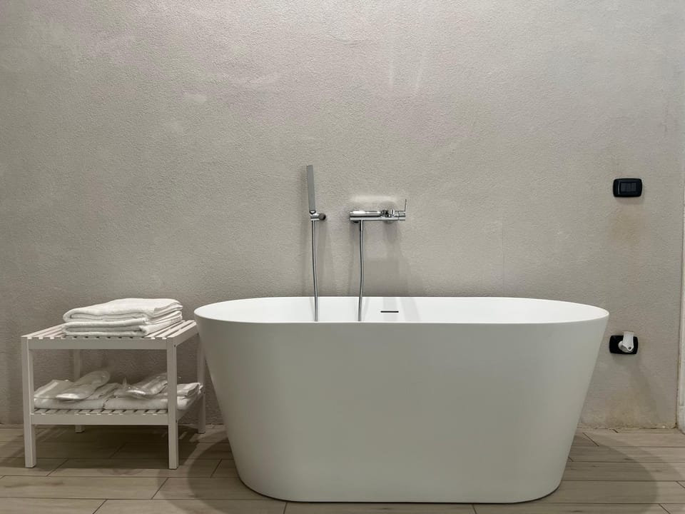 Bedroom, Bath