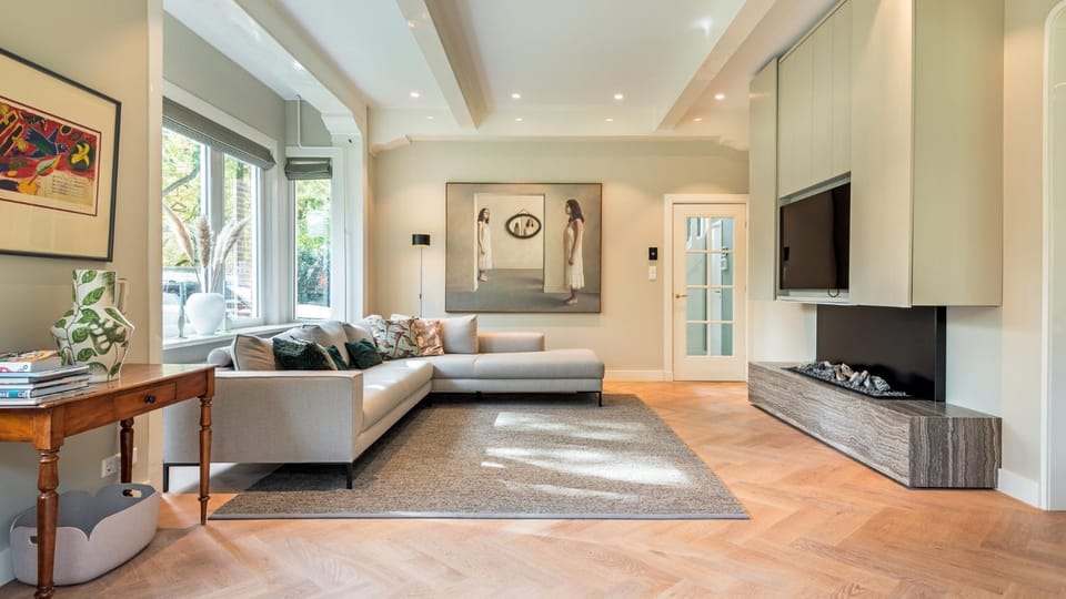 TV and multimedia, Living room, Seating area