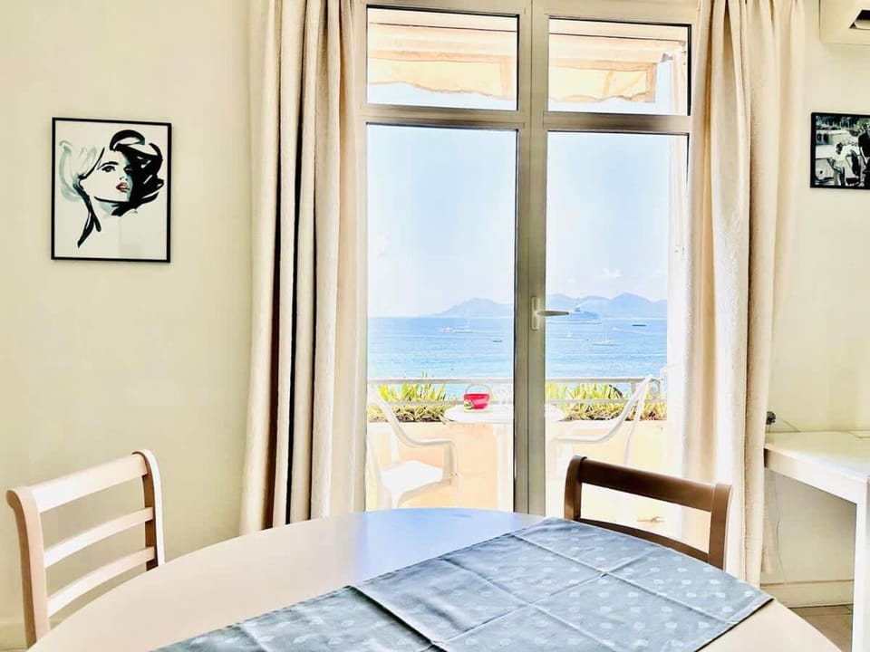 Miramar - Studio Croisette - Vue Mer Panoramique Apartment in Cannes