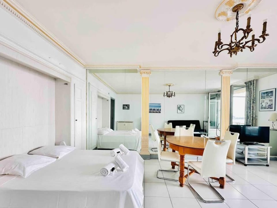 Bed, Living room, Dining area