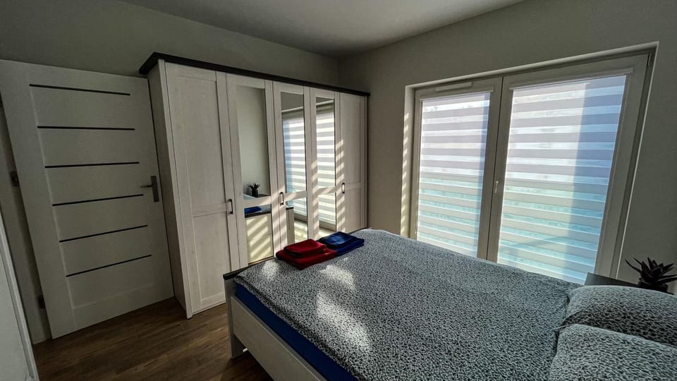 Bed, Bedroom, wardrobe