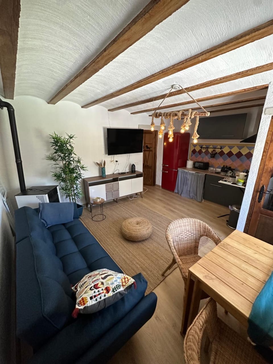 Kitchen or kitchenette, Living room