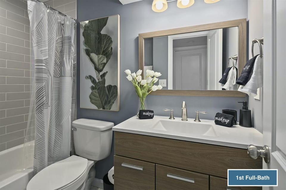 Charming 3 bdr Thome, Suburban Nhbrhd, Near DC House in Dranesville